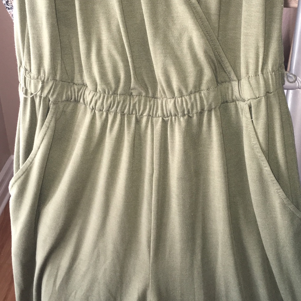 Jumpsuit - Picture 4 of 6